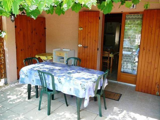 Mazet de vacances dans le Domaine de l'Espaï Saint-Martin-de-Brômes Extérieur photo